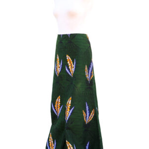 Falda larga holgada con estampado africano. Moda artesanal étnica hecha a mano con valores, propósito y alma.