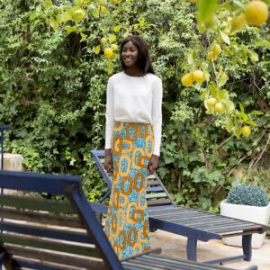 Falda larga con estampado africano en tejido wax 100% algodón. Hecha a mano. Ropa étnica artesanal exclusiva.