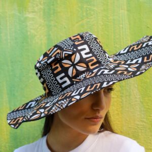 Pamela artesanal con estampado africano. Tejida a mano. Complementos étnicos exclusivos de moda responsable.